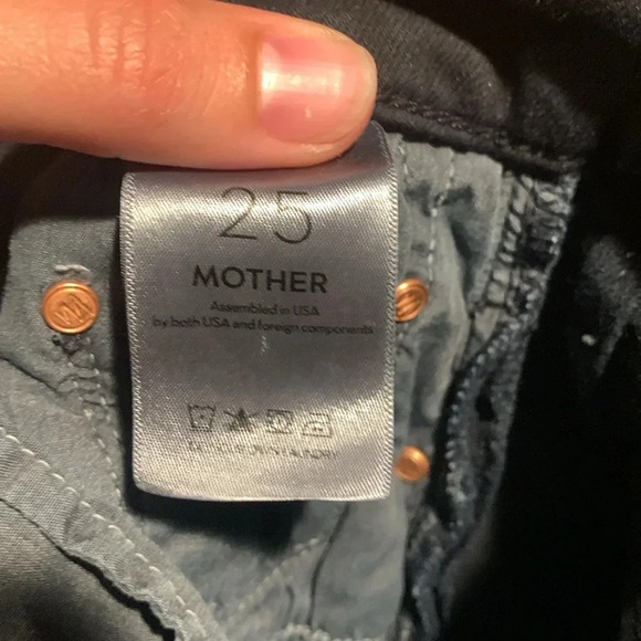 MOTHER Denim Super Cruiser - Picture 9 of 11